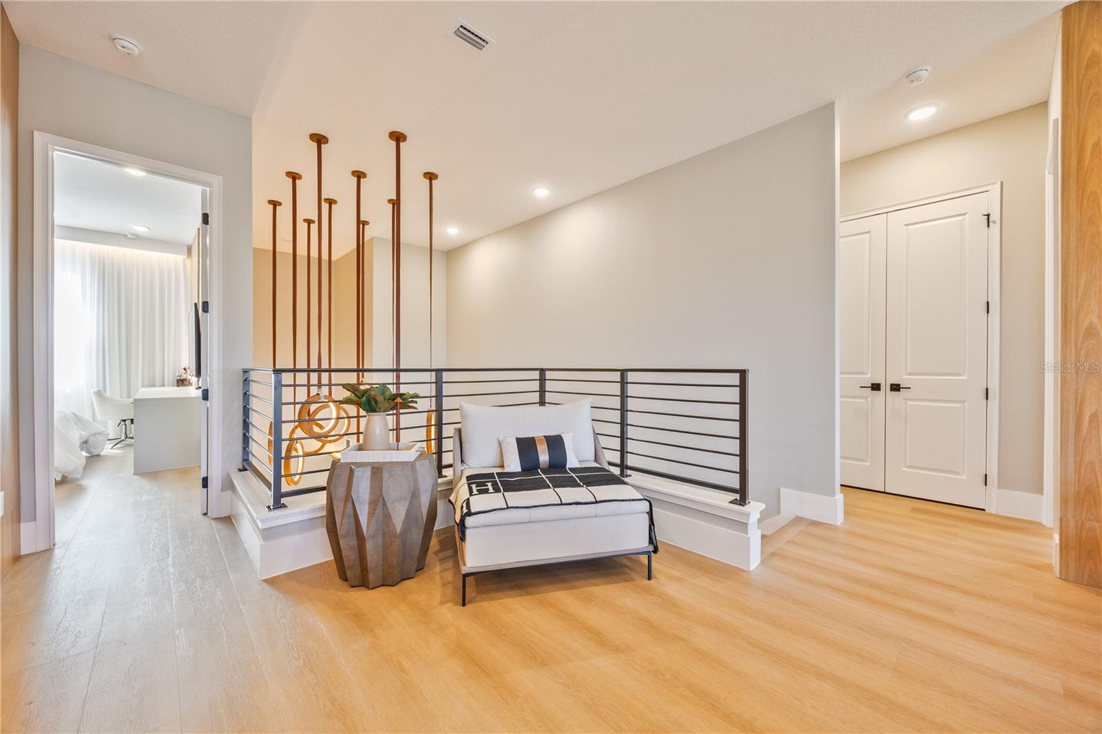 AVALON RIDGE - Residential