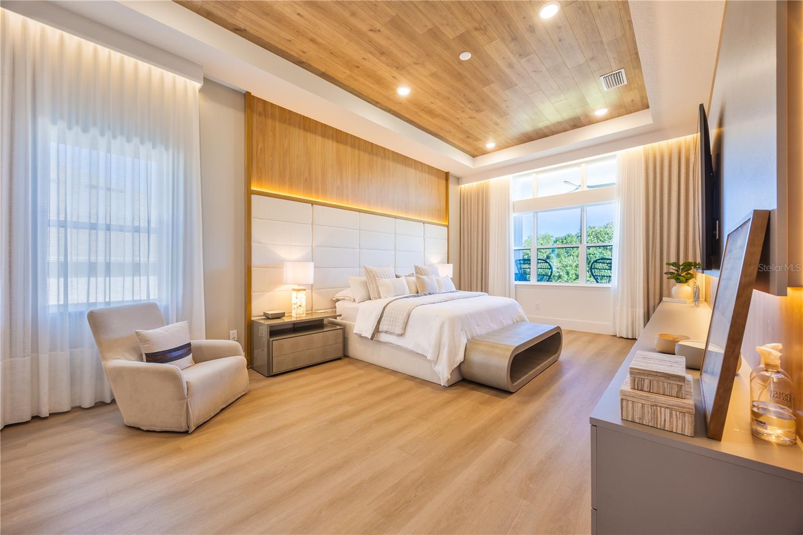 AVALON RIDGE - Residential