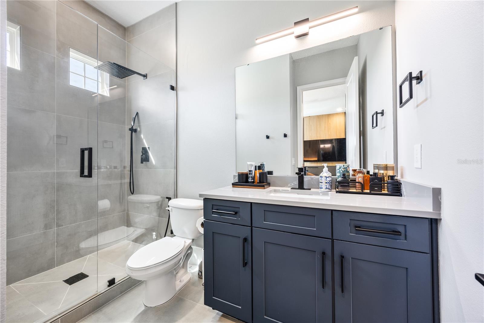 AVALON RIDGE - Residential