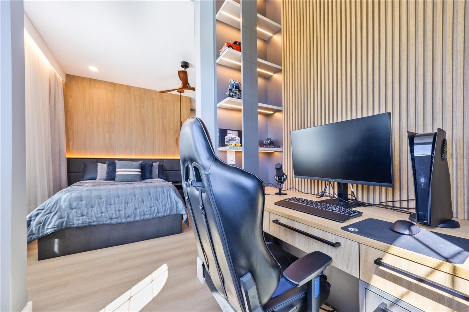 AVALON RIDGE - Residential