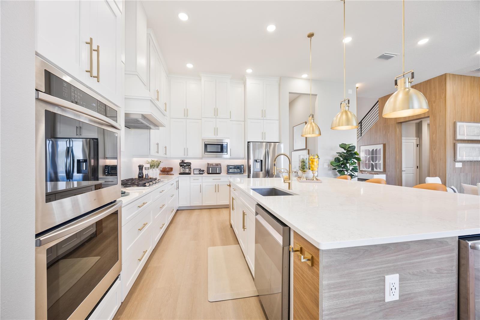 AVALON RIDGE - Residential