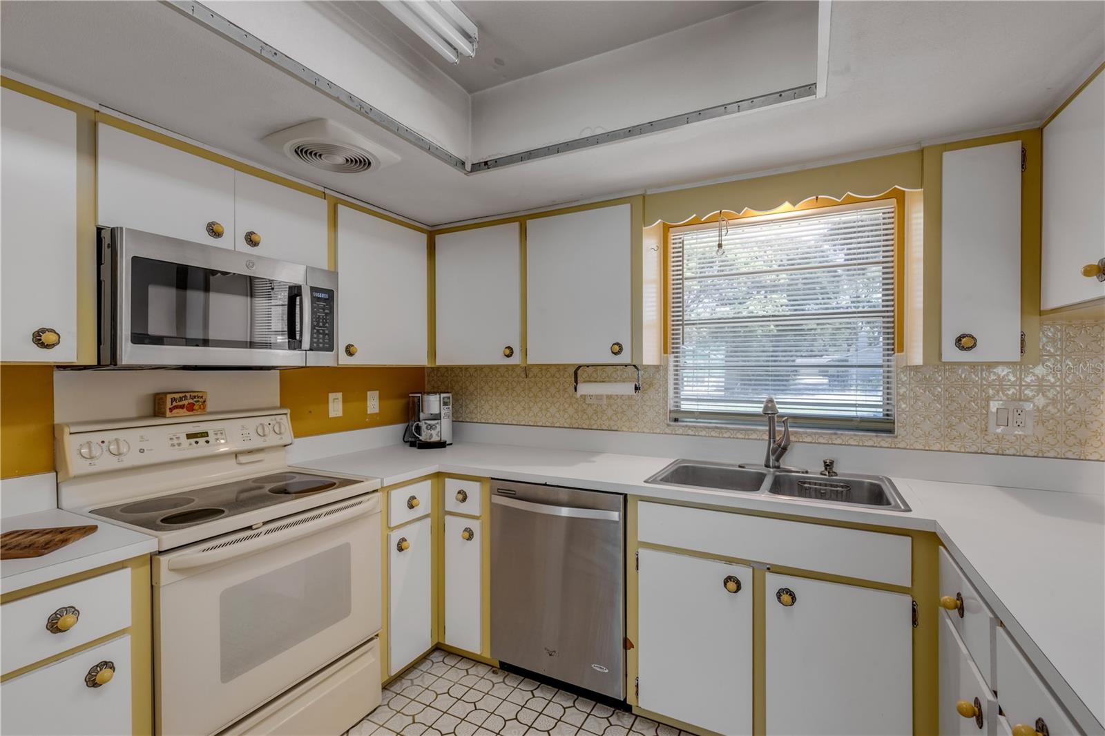 NEW SMYRNA BEACH - Residential