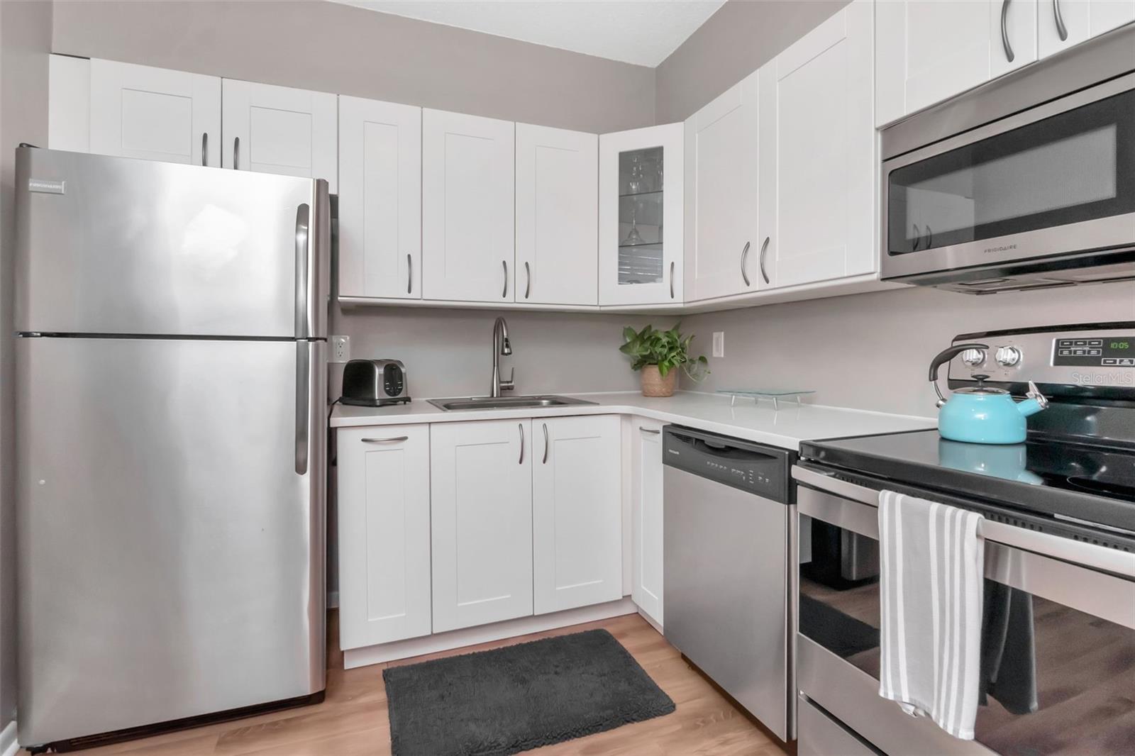 TAMPA BAYSHORE VILLAS CONDOMIN - Residential