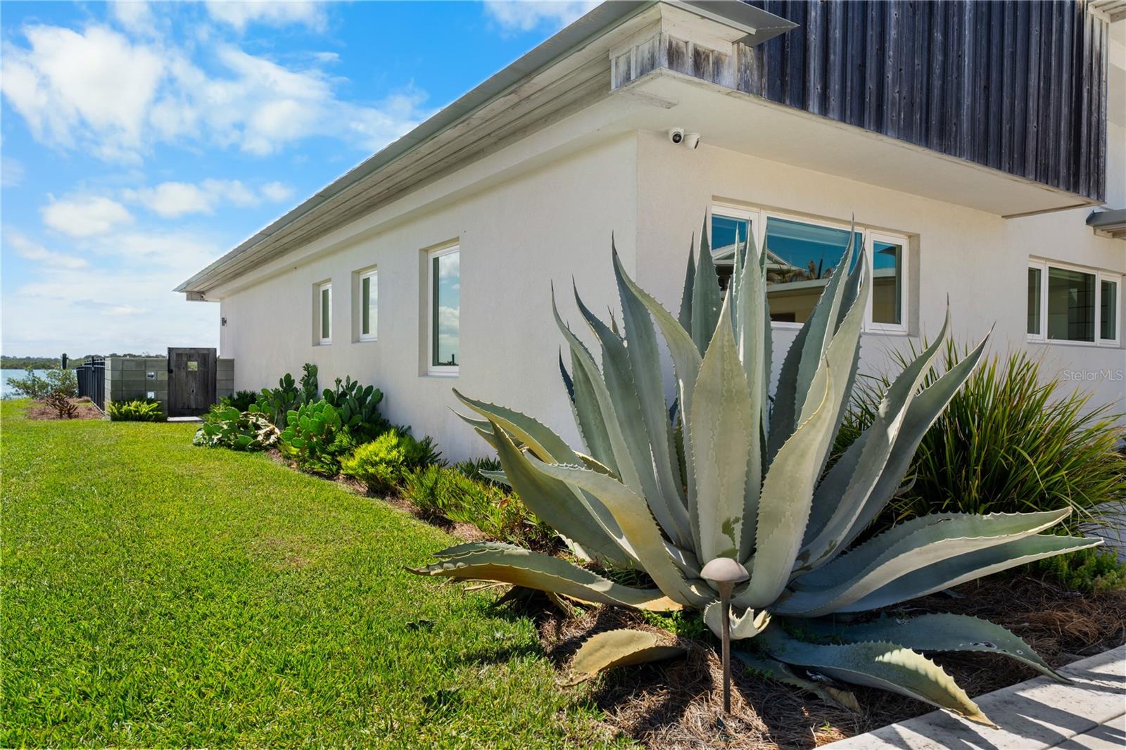 CHANNEL VIEW - Residential