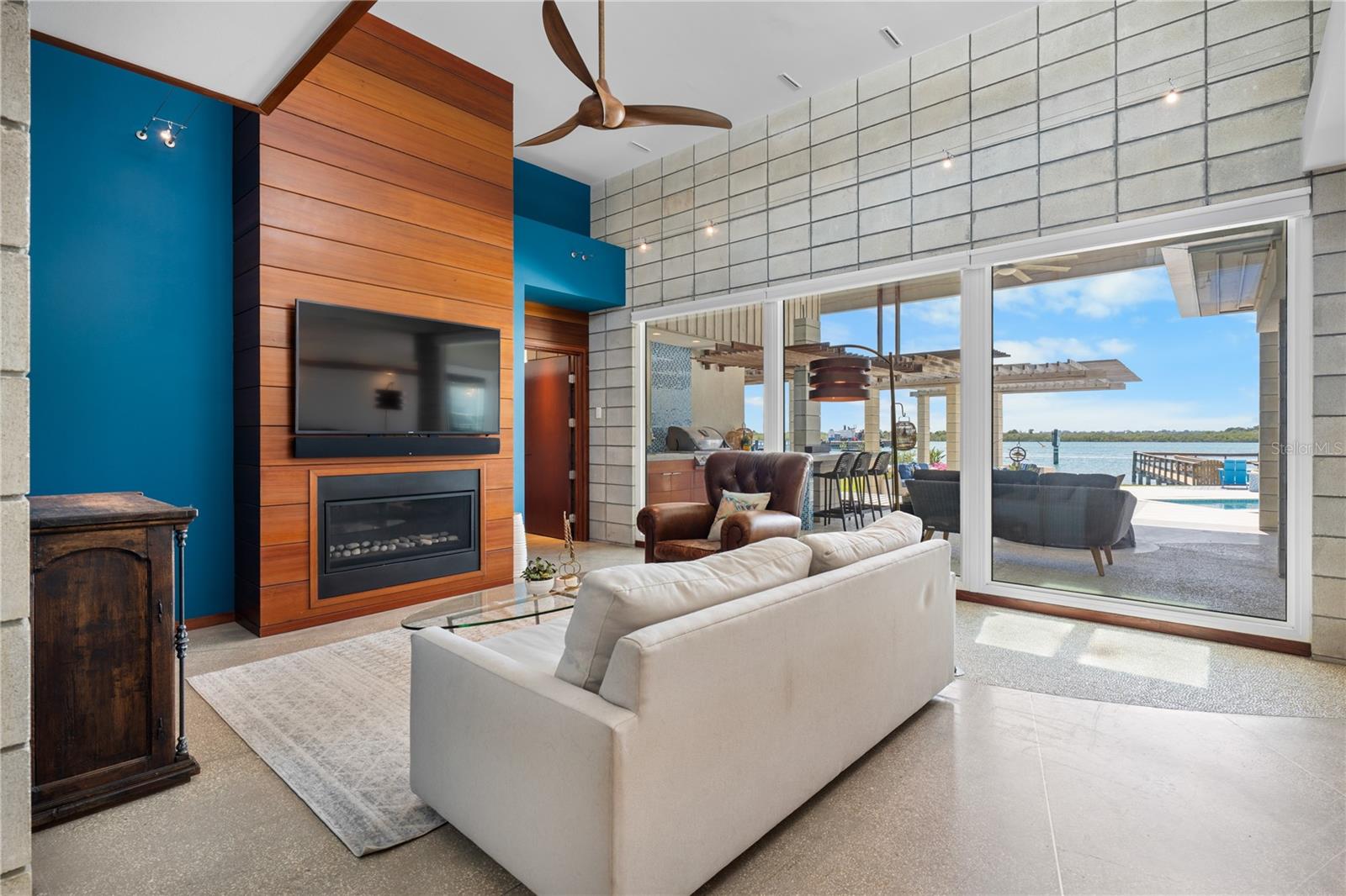 CHANNEL VIEW - Residential