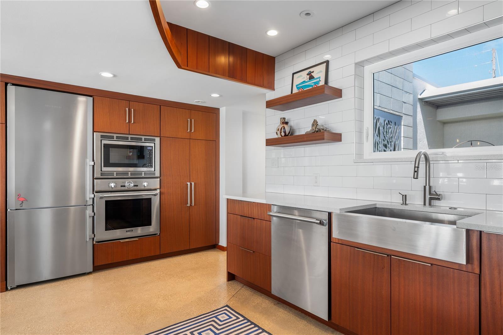 CHANNEL VIEW - Residential