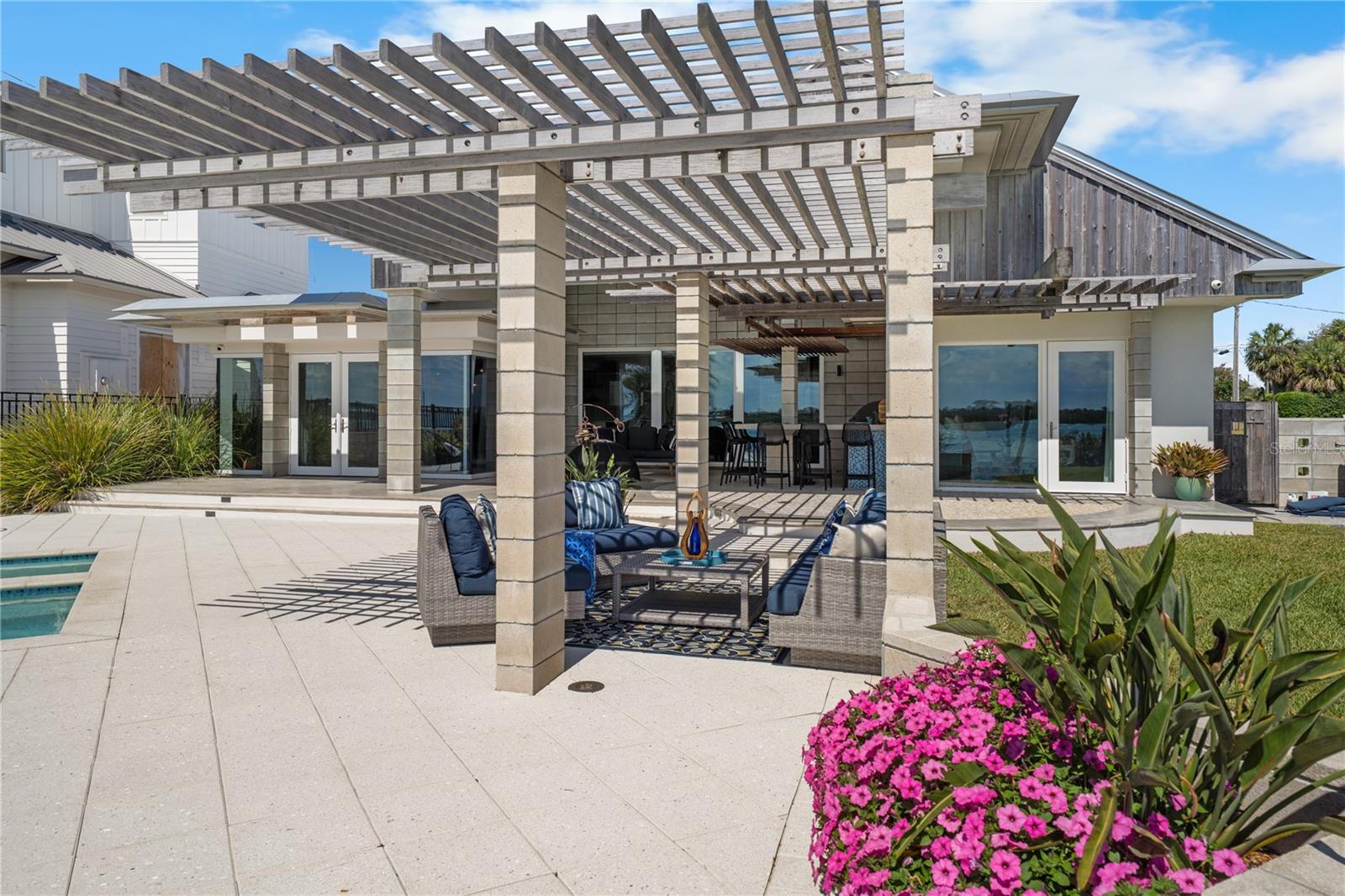 CHANNEL VIEW - Residential
