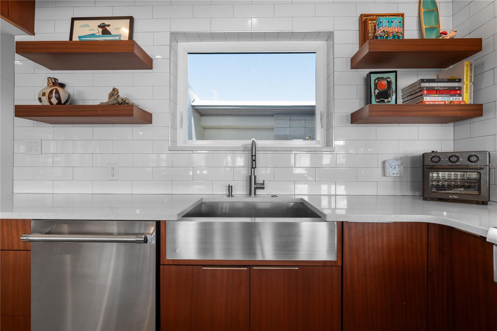 CHANNEL VIEW - Residential
