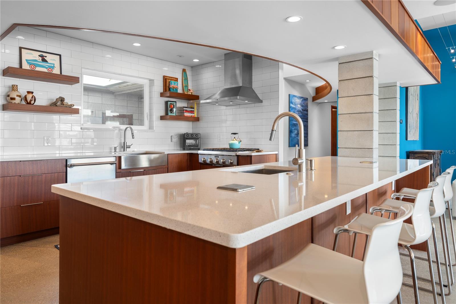 CHANNEL VIEW - Residential