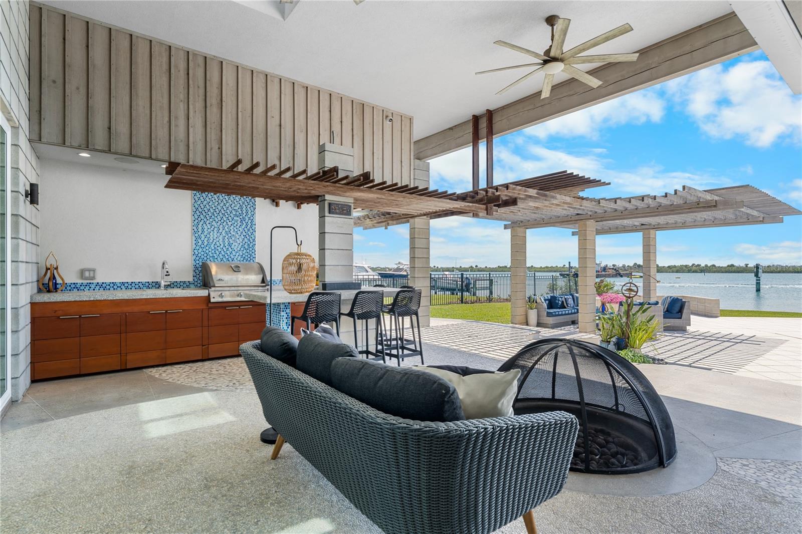 CHANNEL VIEW - Residential