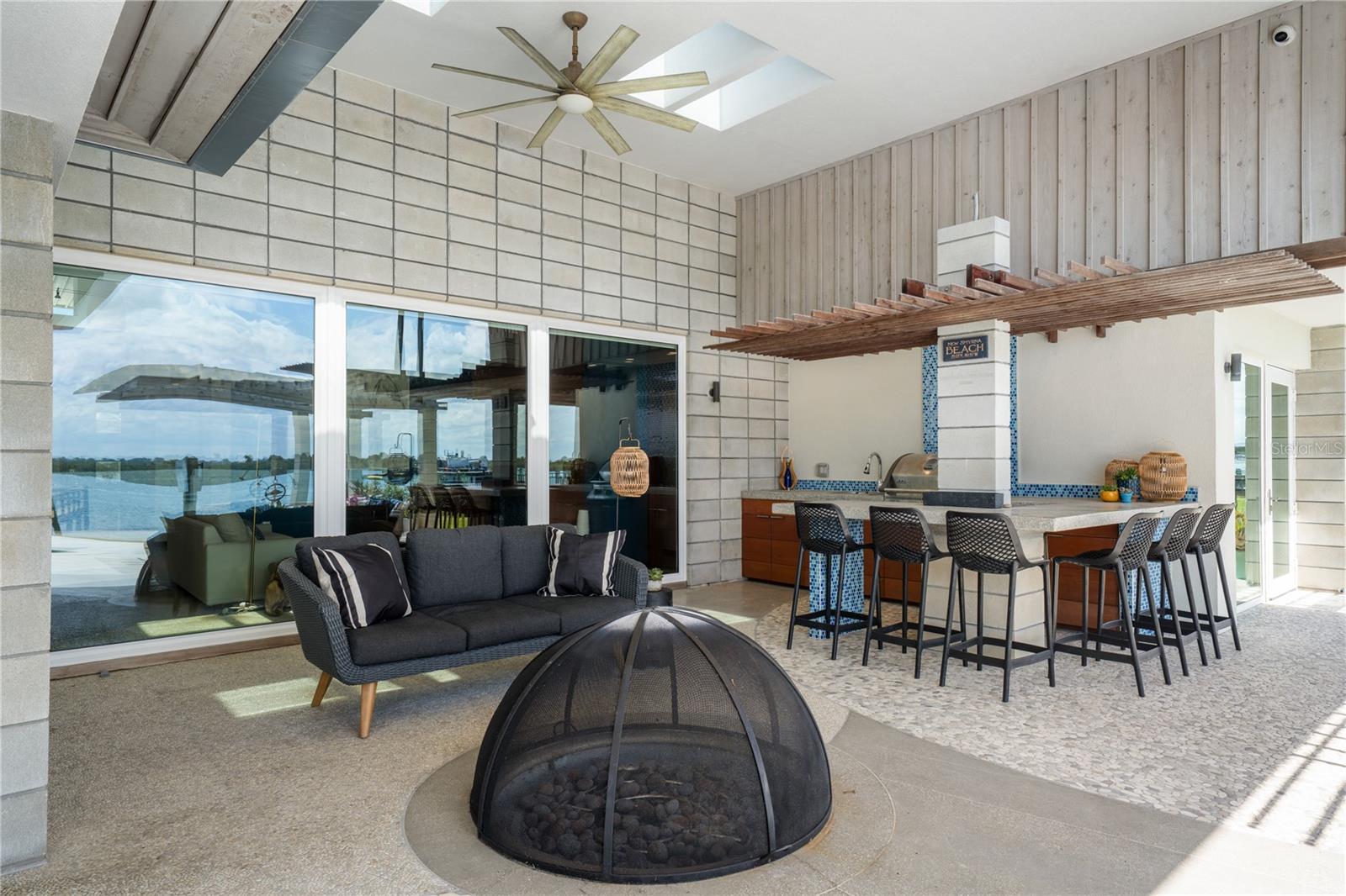 CHANNEL VIEW - Residential