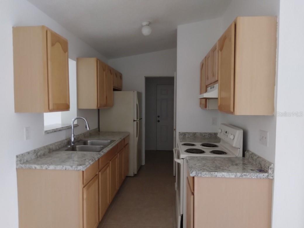 VILLAS REP - Residential Lease