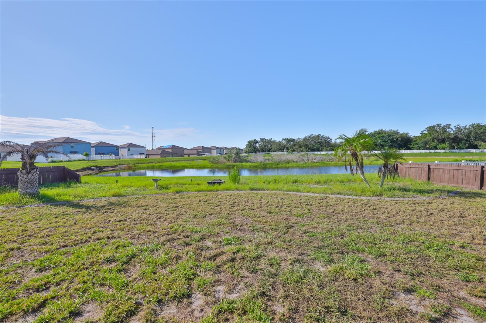 AYERSWORTH GLEN - Residential