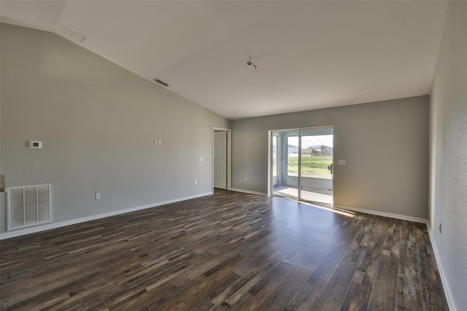 AYERSWORTH GLEN - Residential