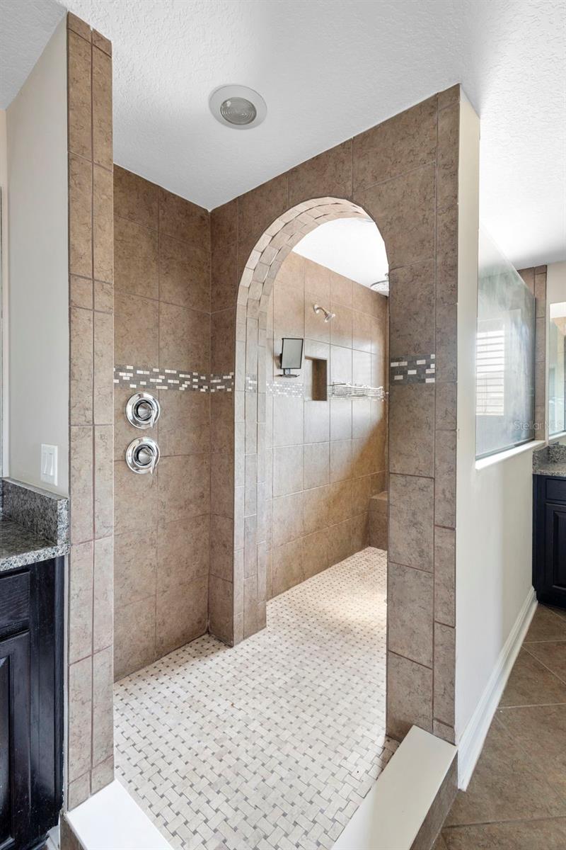 RESERVE/GOLDEN ISLE - Residential