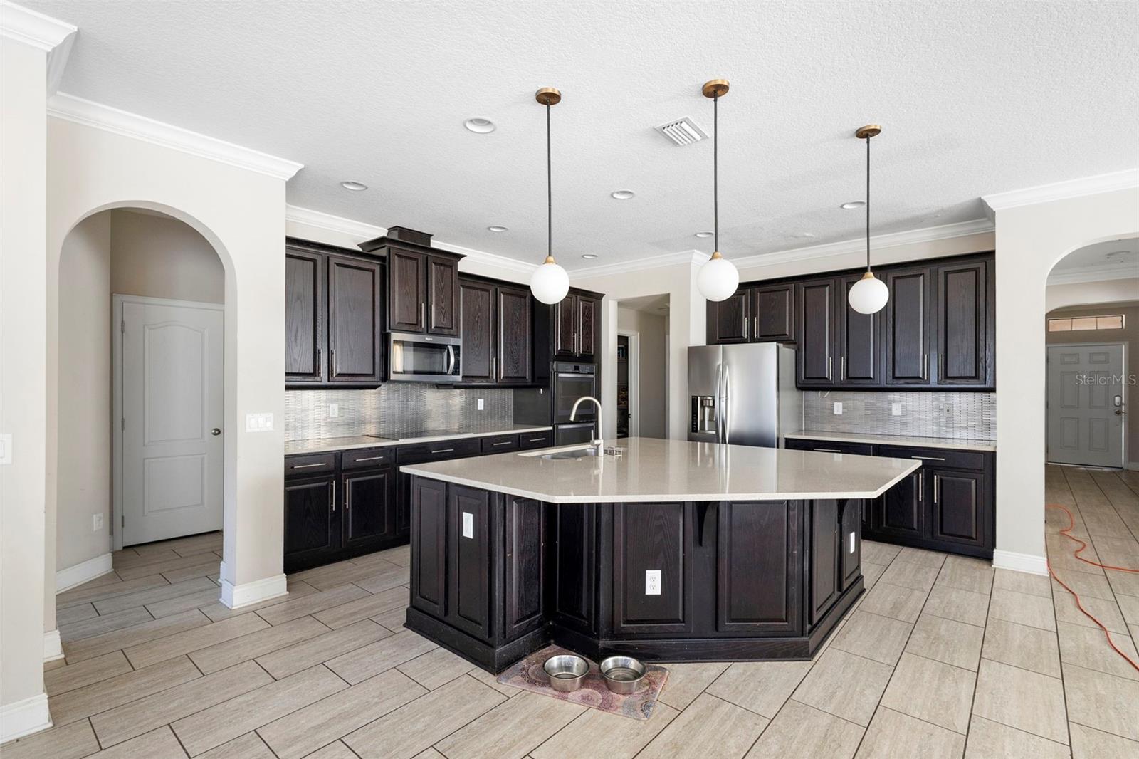 RESERVE/GOLDEN ISLE - Residential