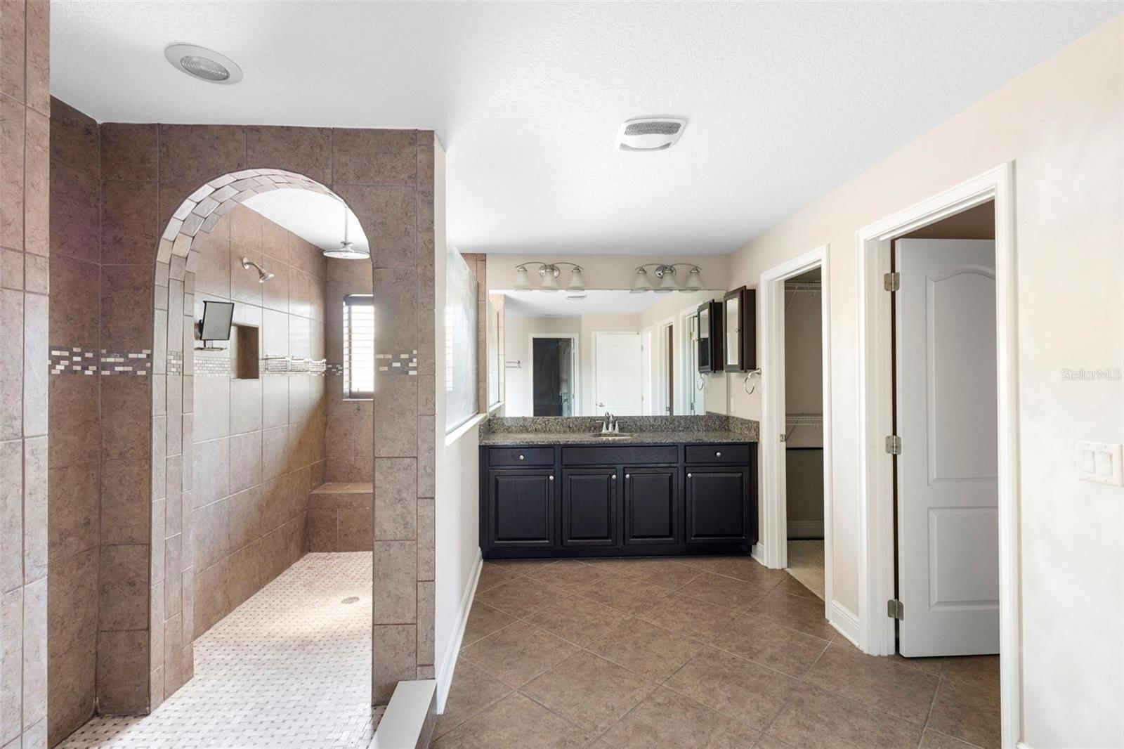 RESERVE/GOLDEN ISLE - Residential