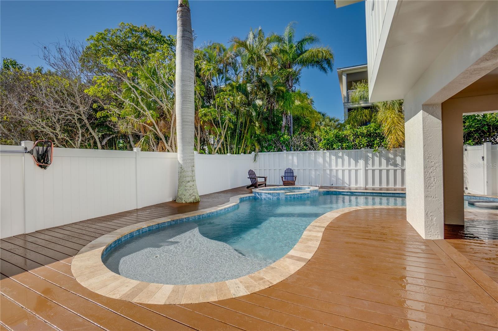 WEST WIND SHORES - Residential