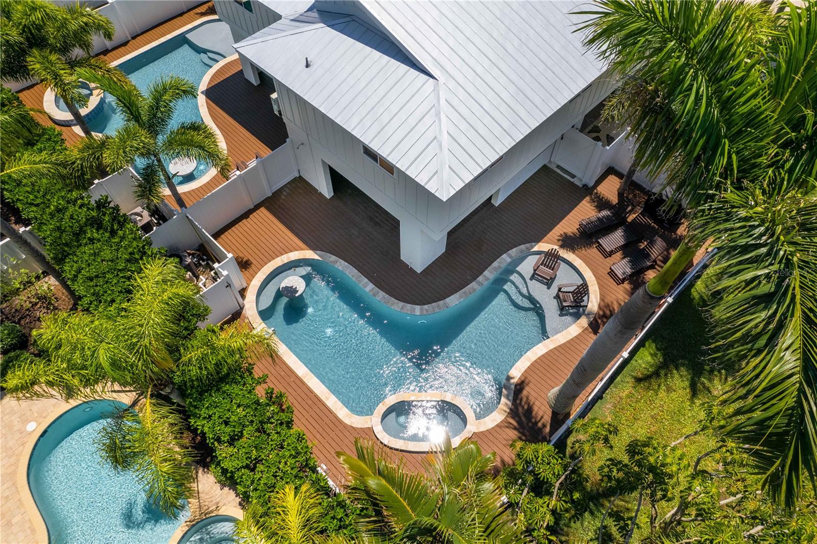 WEST WIND SHORES - Residential