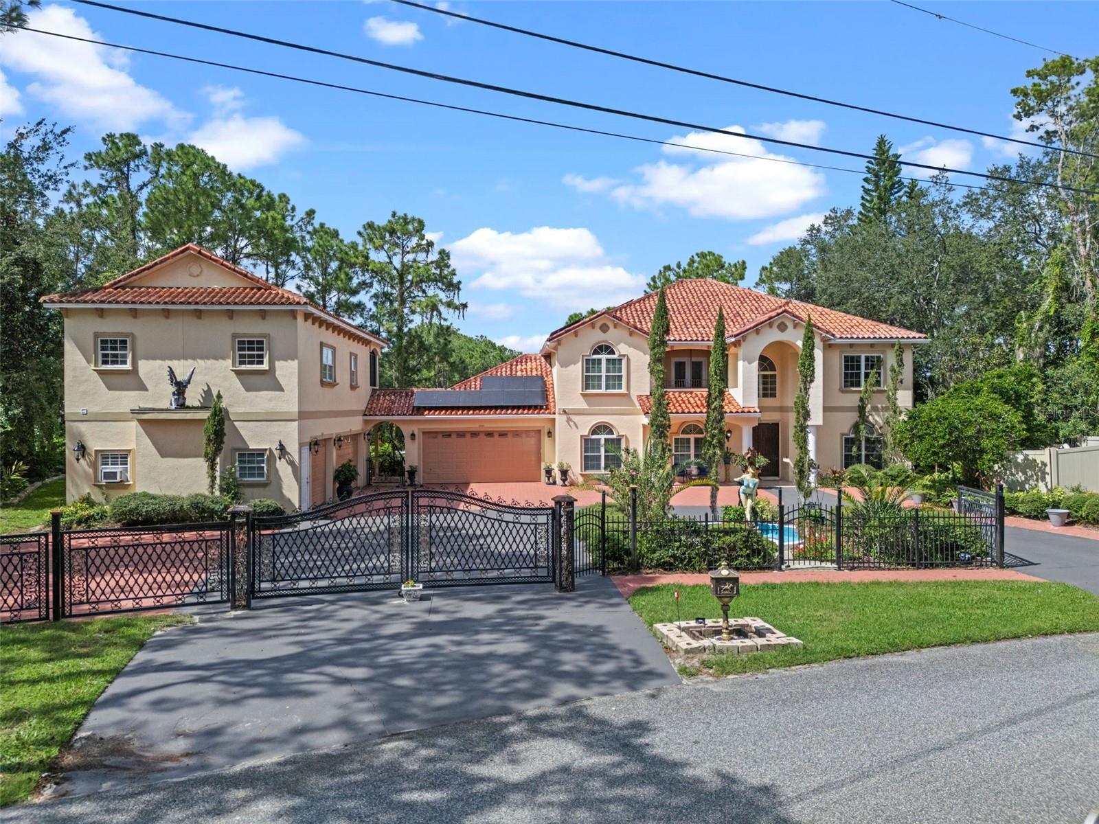 225 ARNOLD LANE