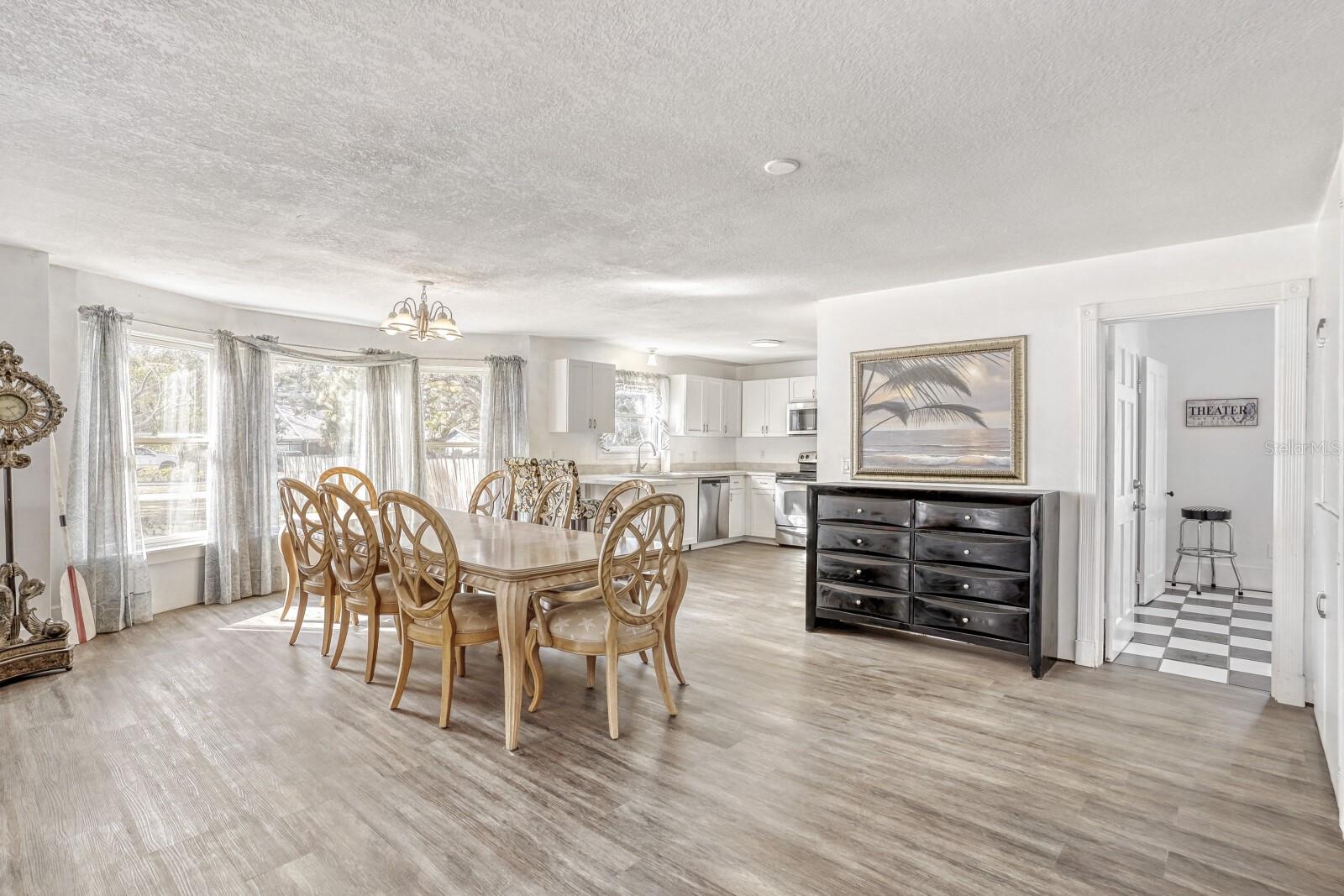 MAIN STREET - Residential