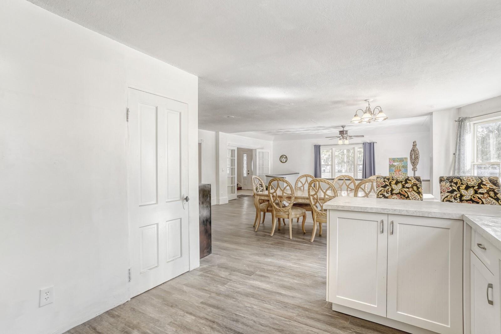 MAIN STREET - Residential