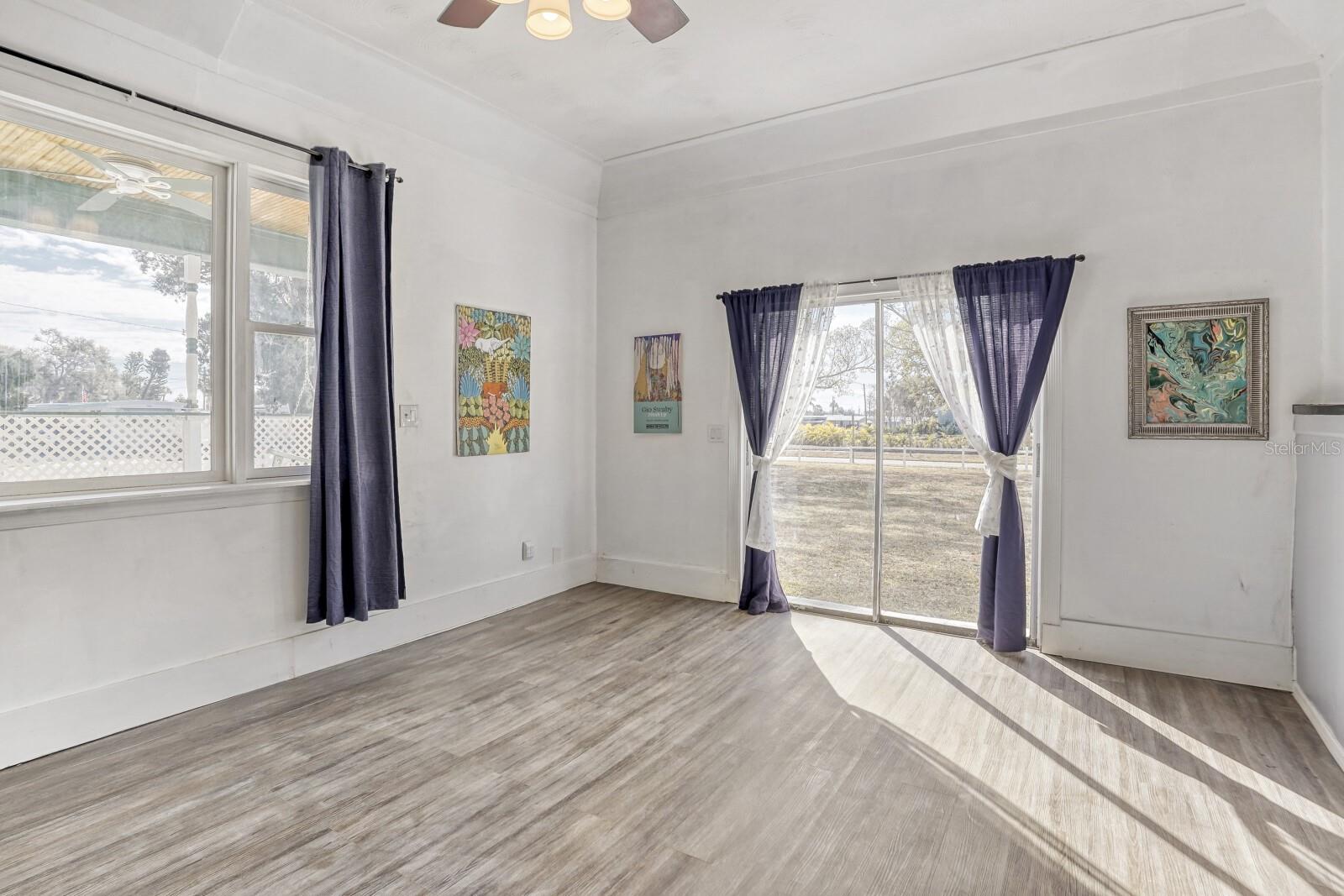 MAIN STREET - Residential