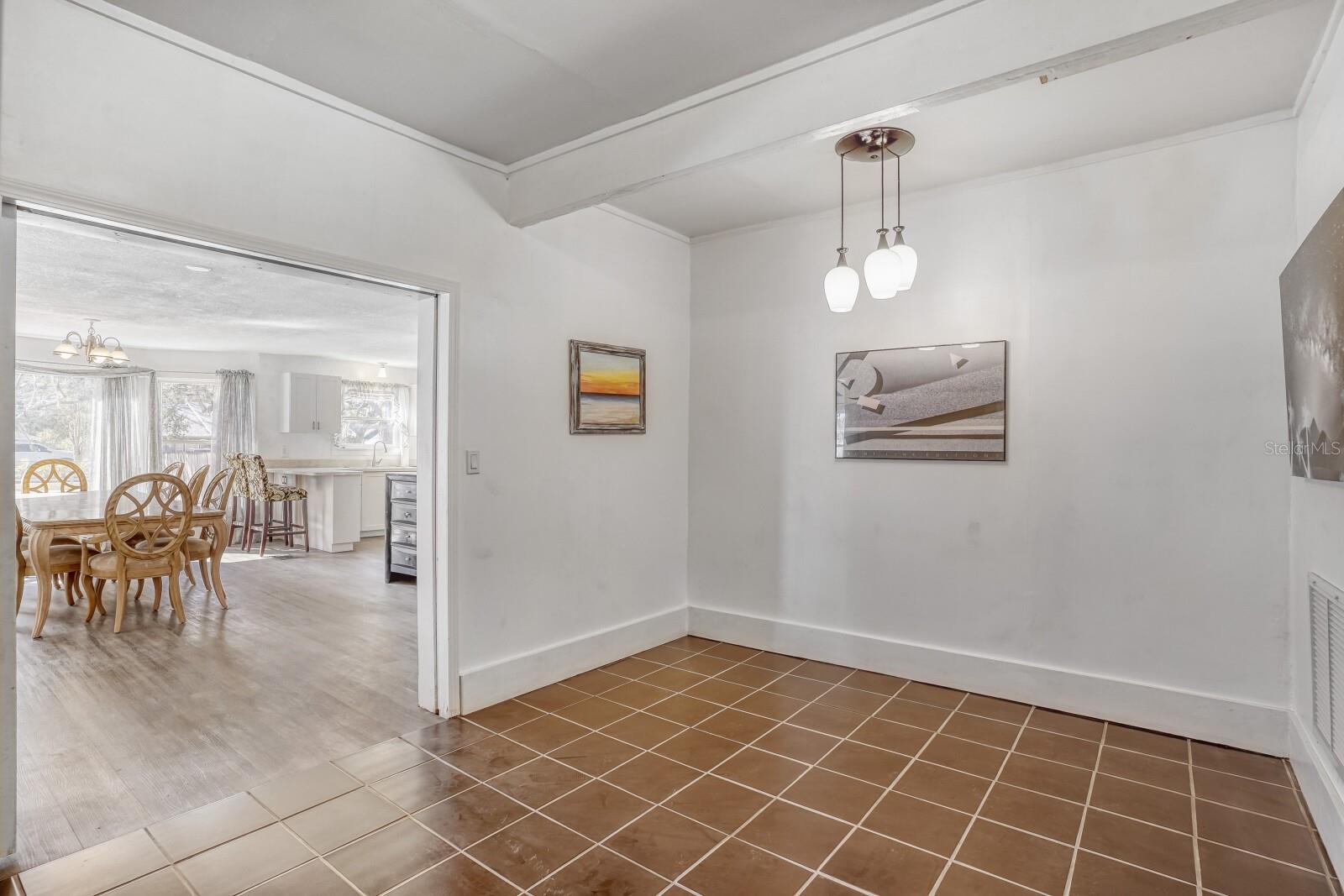 MAIN STREET - Residential