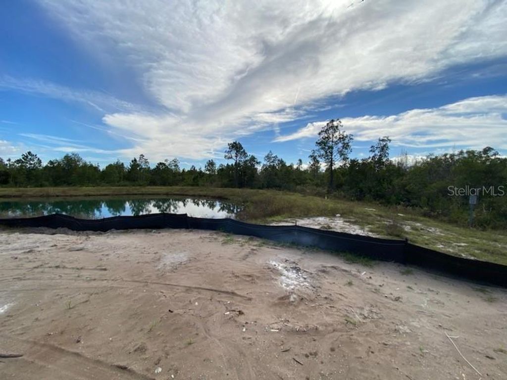 Photo of 20 Sawmill Court, Palm Coast, FL 32137 (MLS # FC294468)