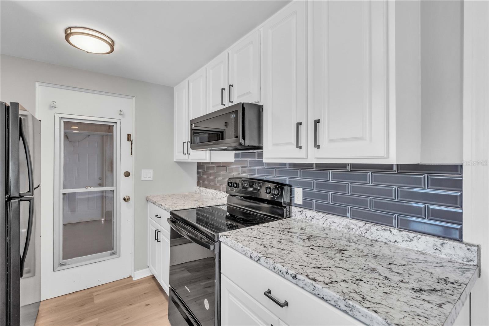 SUNSET BEACH - Residential