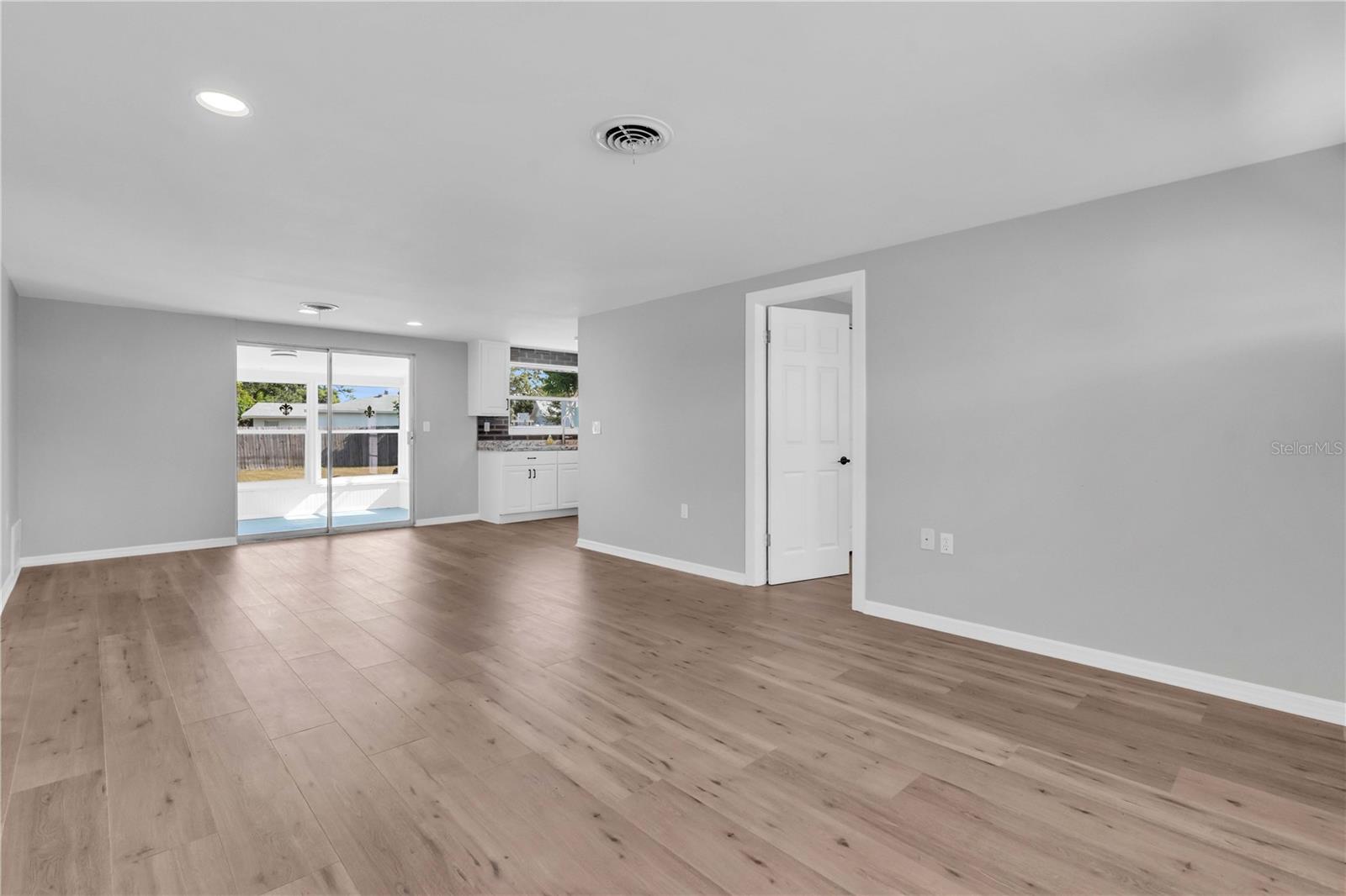 SUNSET BEACH - Residential