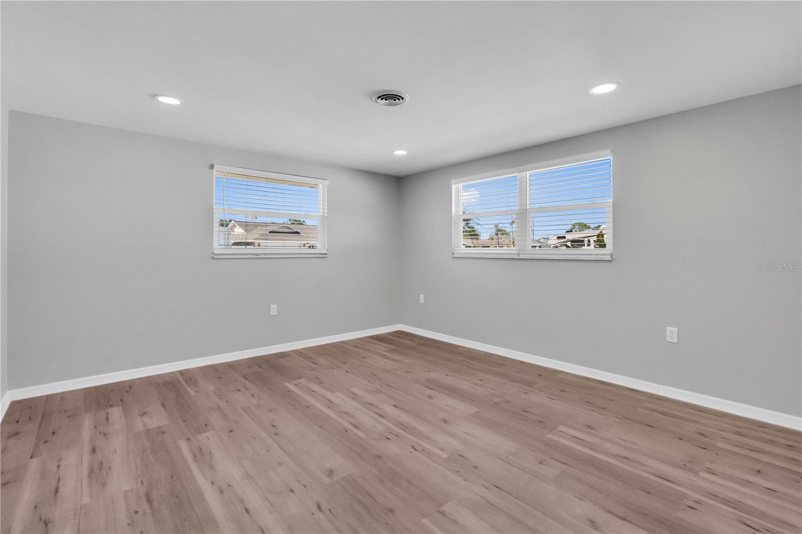 SUNSET BEACH - Residential