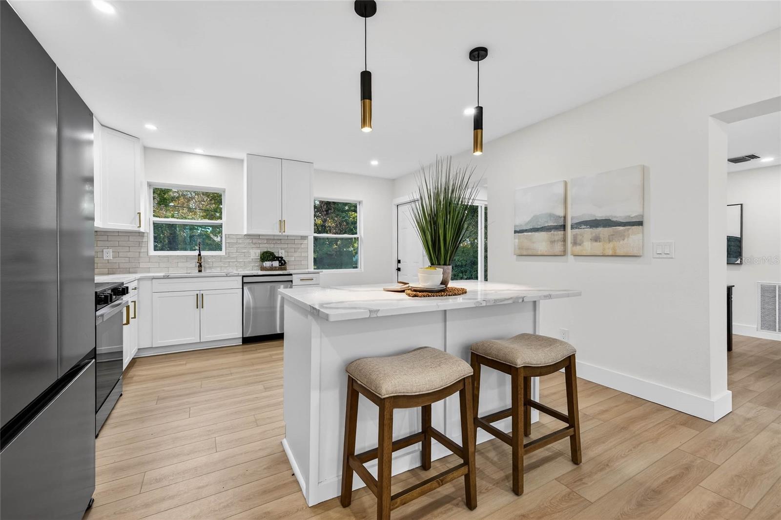 SIRMONS ESTATES - Residential