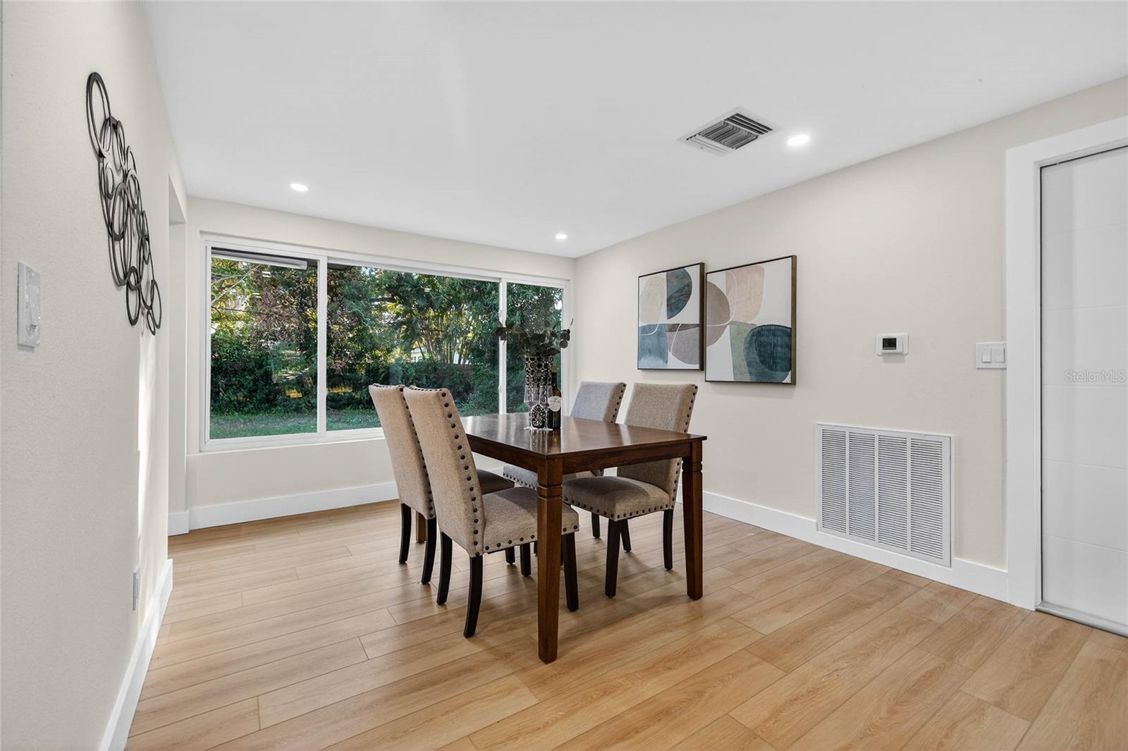 SIRMONS ESTATES - Residential