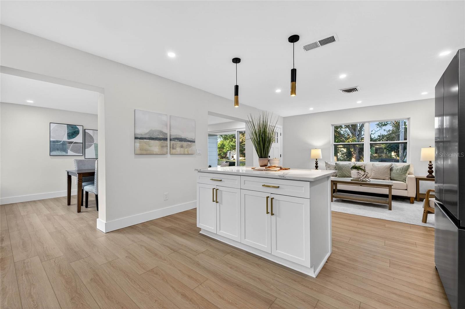 SIRMONS ESTATES - Residential