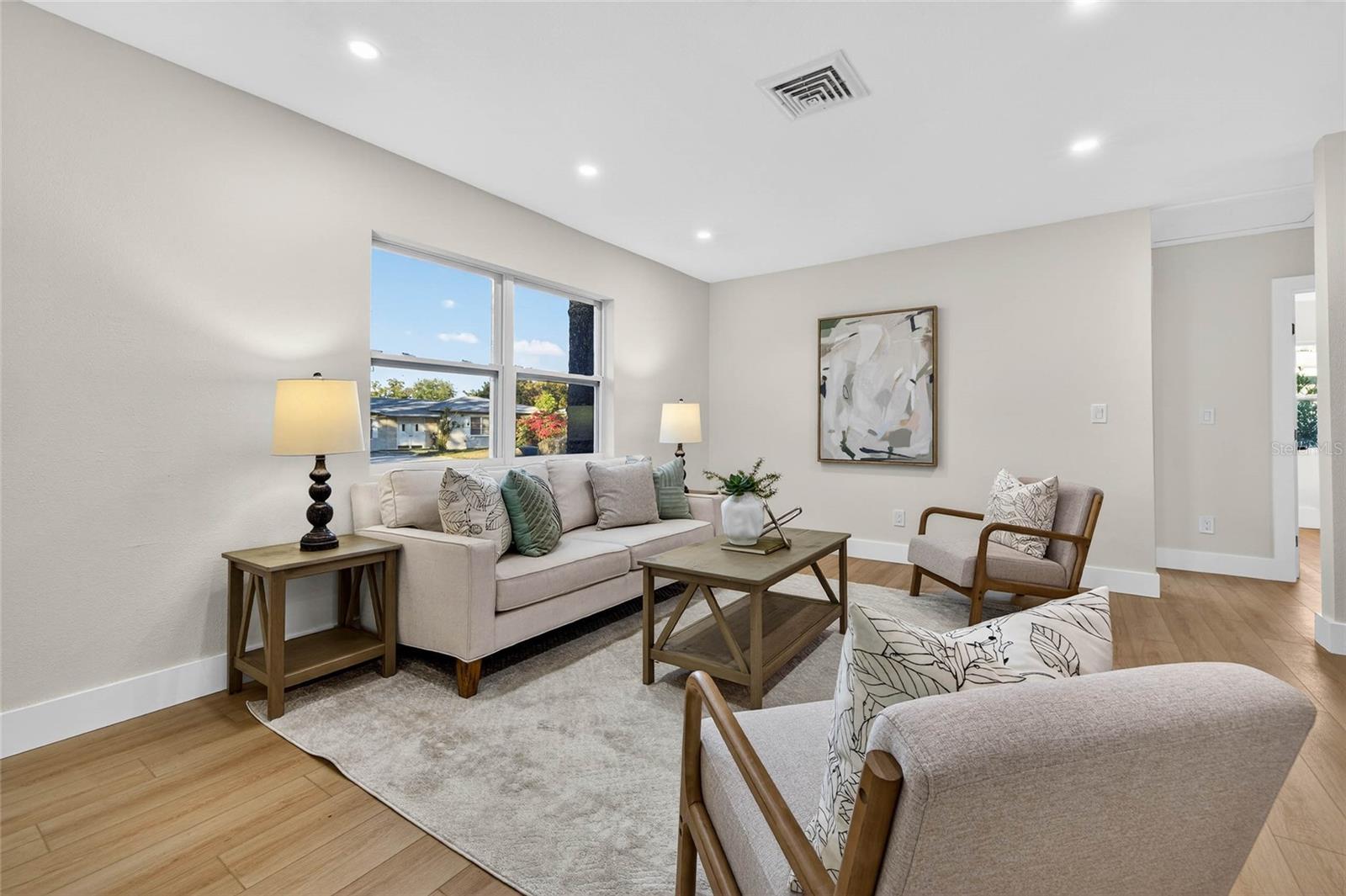 SIRMONS ESTATES - Residential