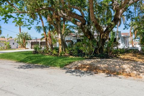 A home in SARASOTA