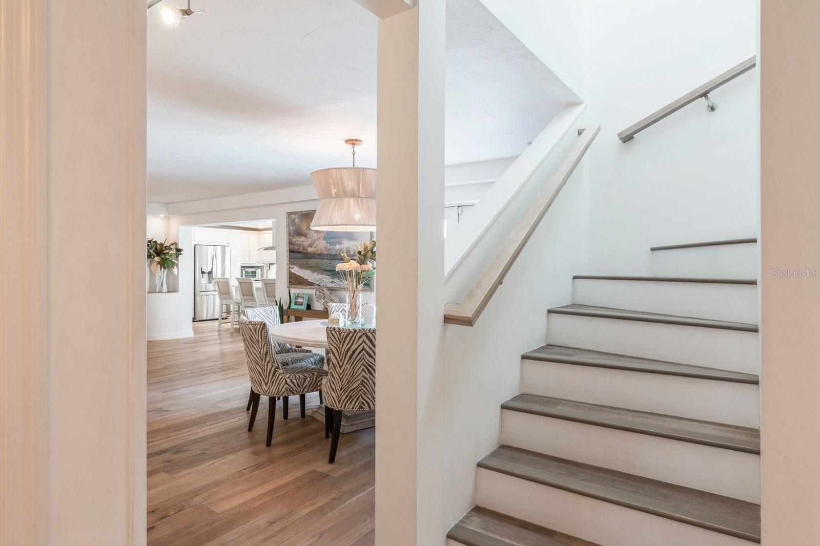 SIESTA ISLES - Residential