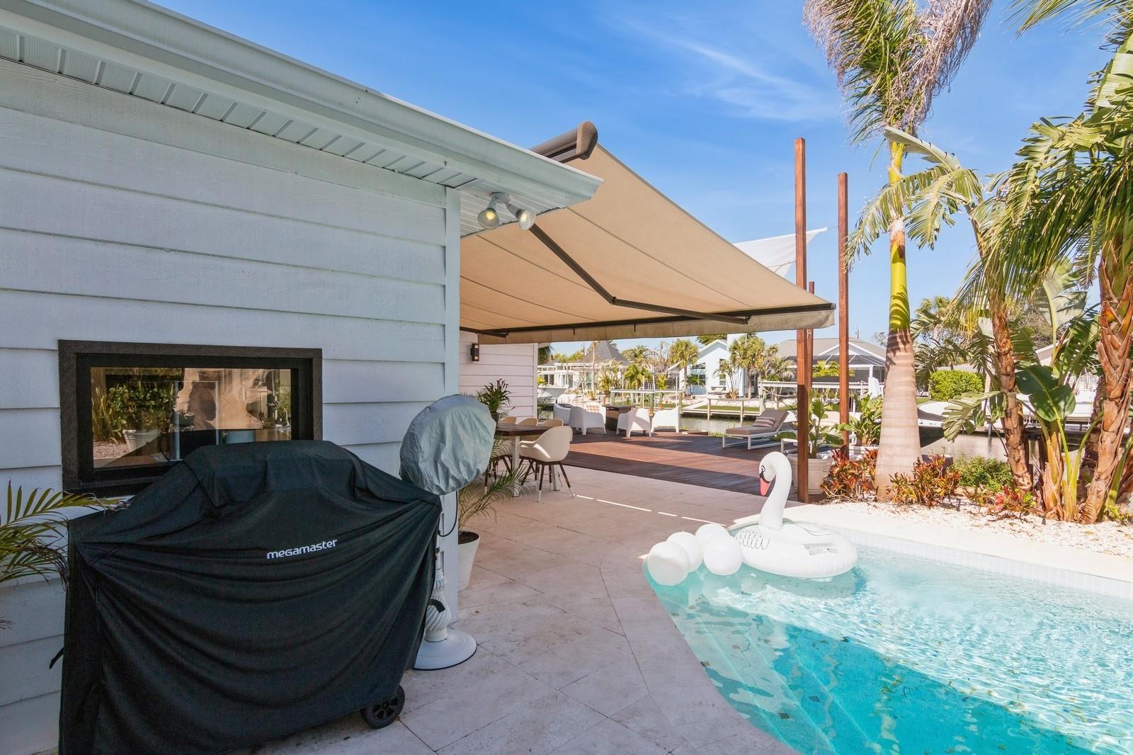 SIESTA ISLES - Residential