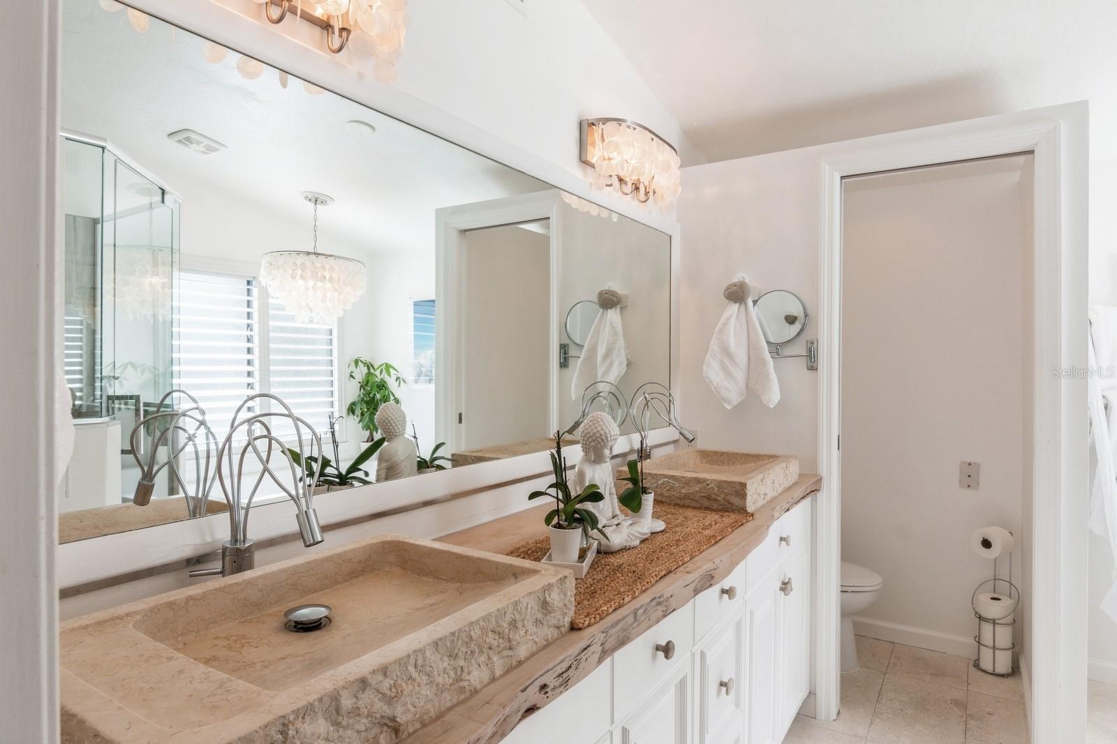 SIESTA ISLES - Residential