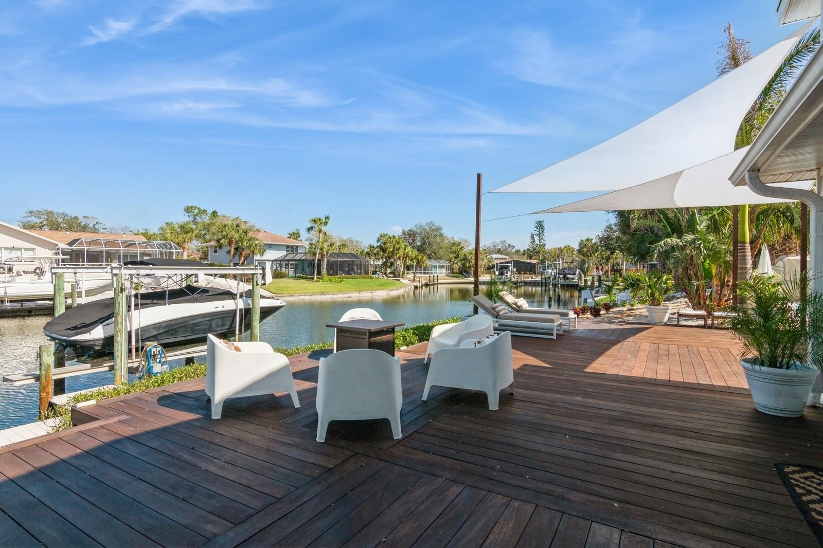 SIESTA ISLES - Residential