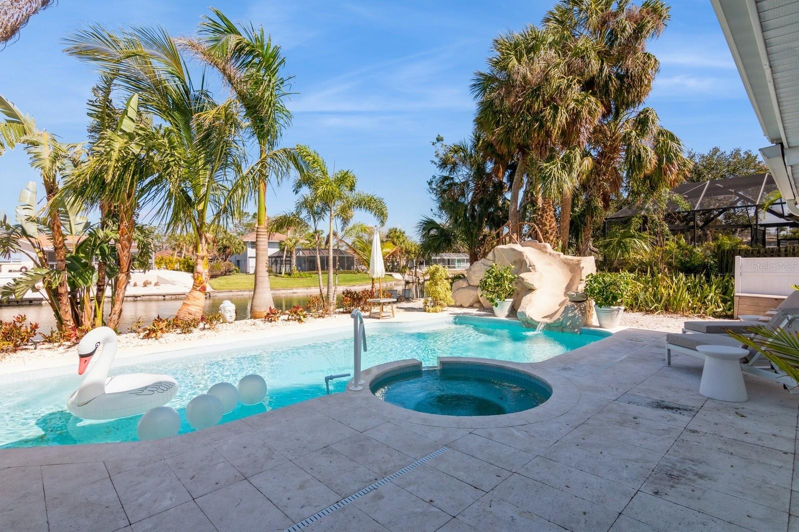 SIESTA ISLES - Residential