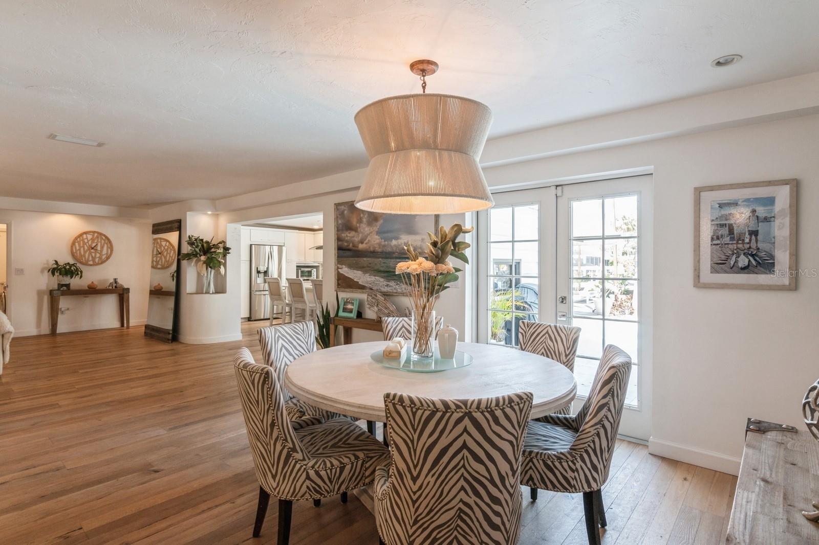 SIESTA ISLES - Residential