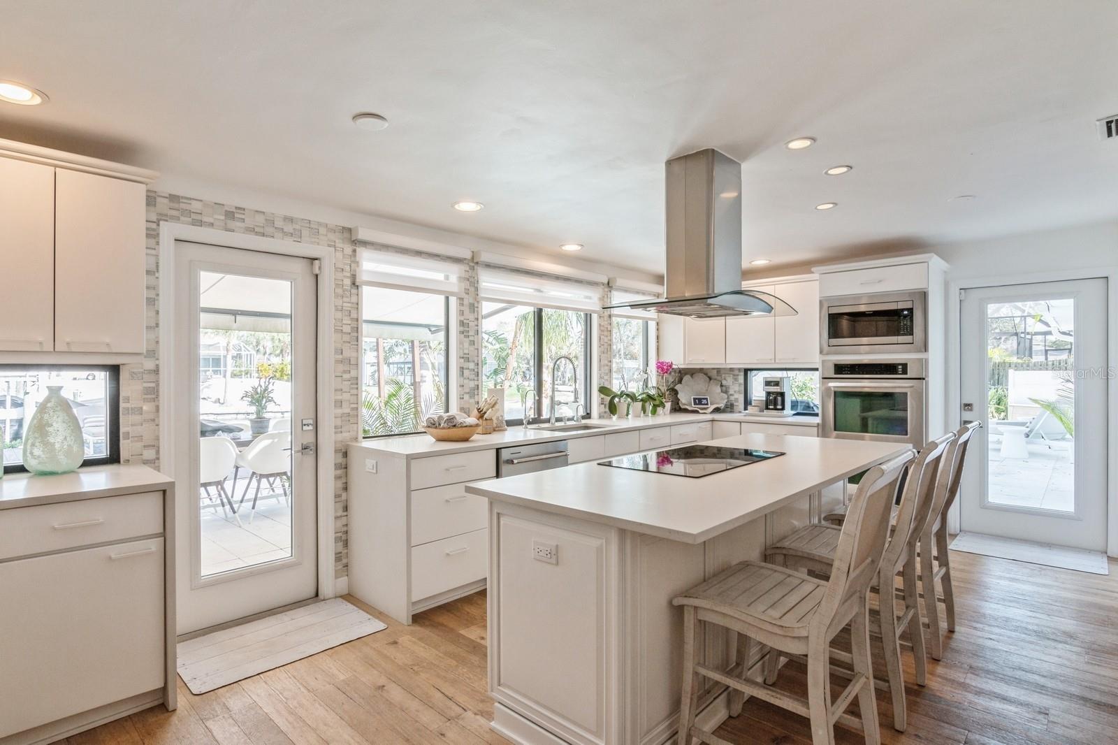 SIESTA ISLES - Residential