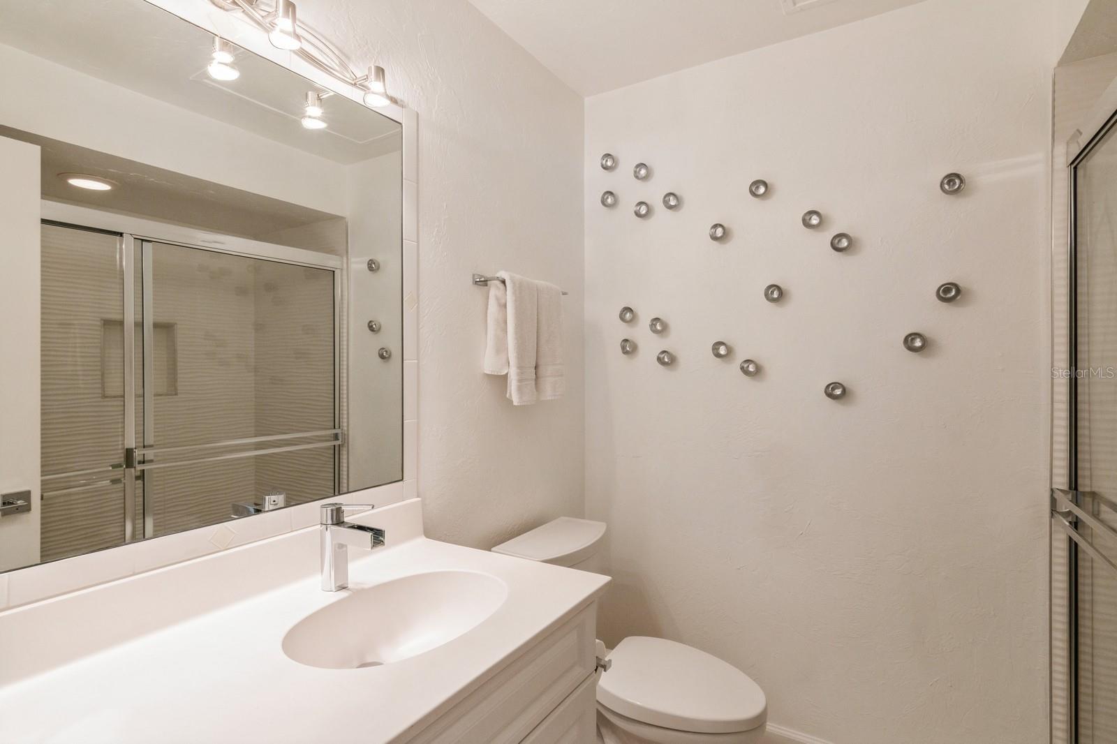 SIESTA ISLES - Residential