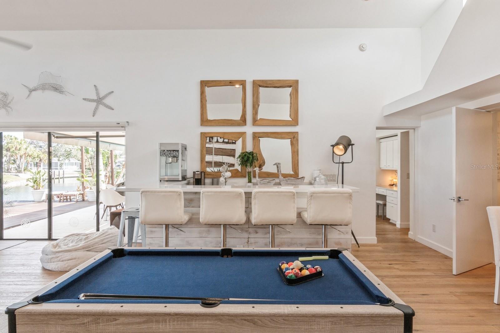 SIESTA ISLES - Residential