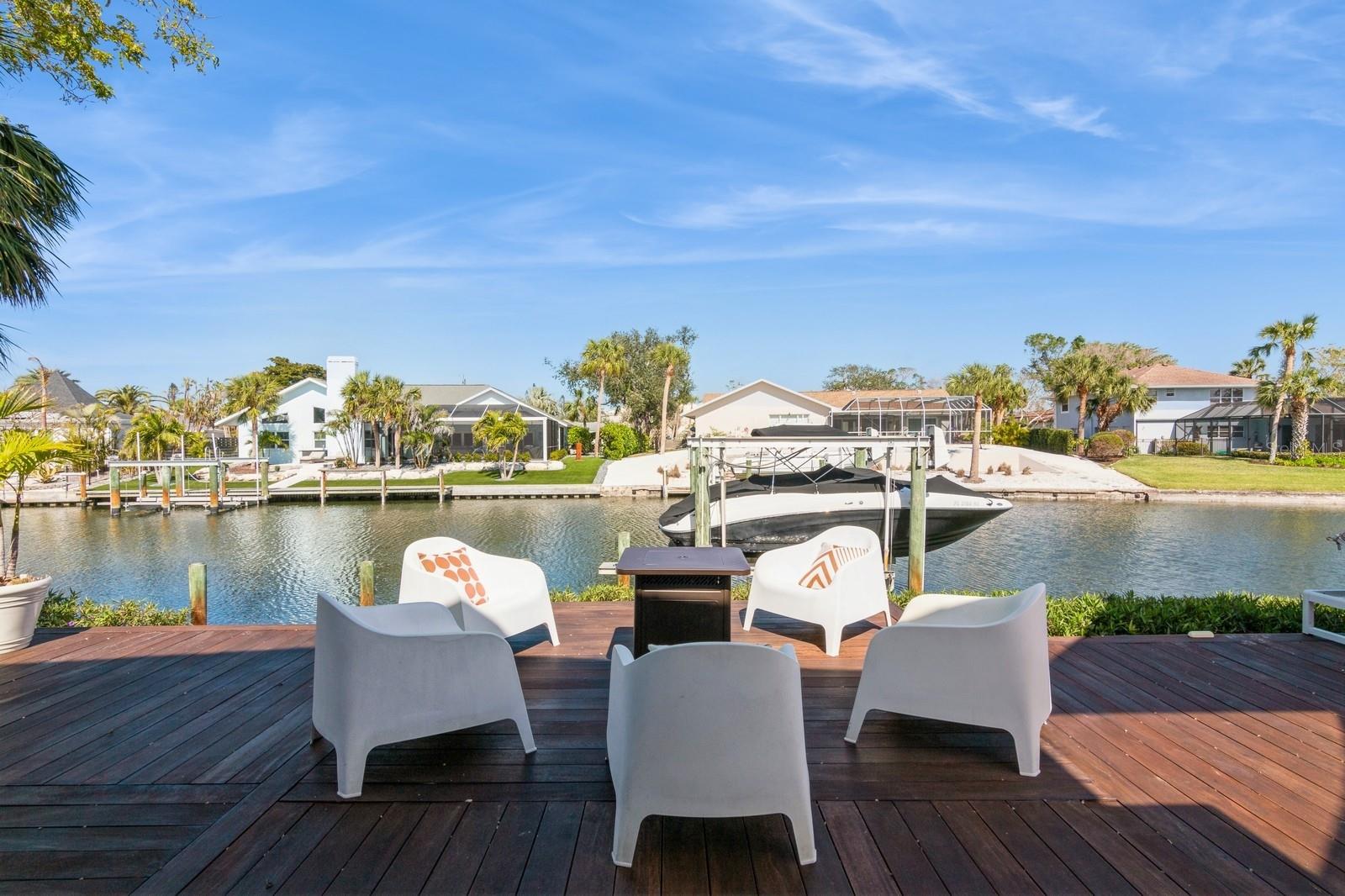 SIESTA ISLES - Residential