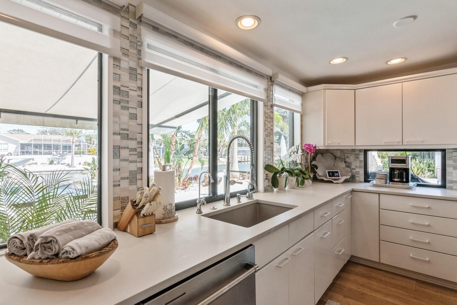 SIESTA ISLES - Residential