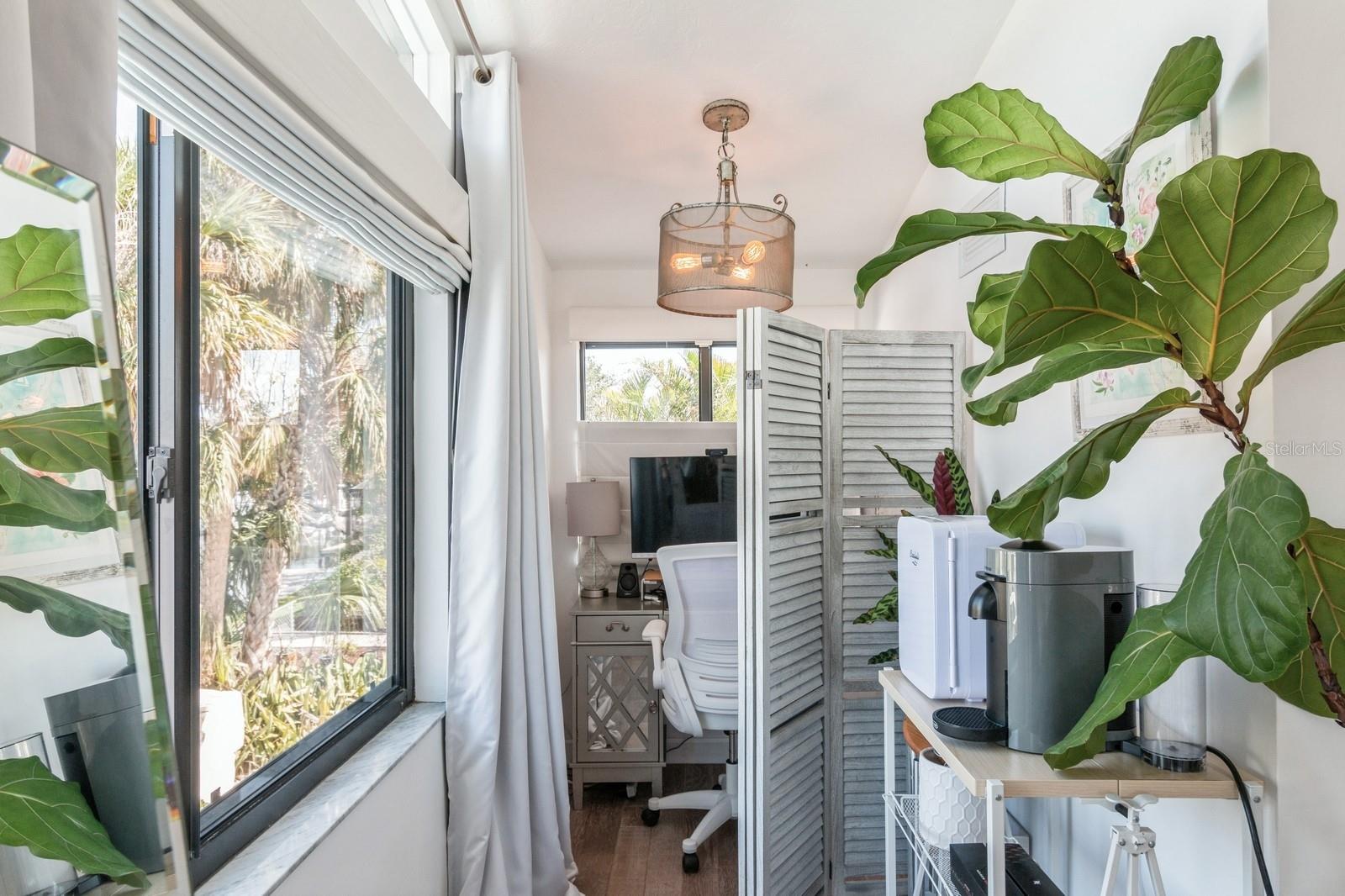 SIESTA ISLES - Residential