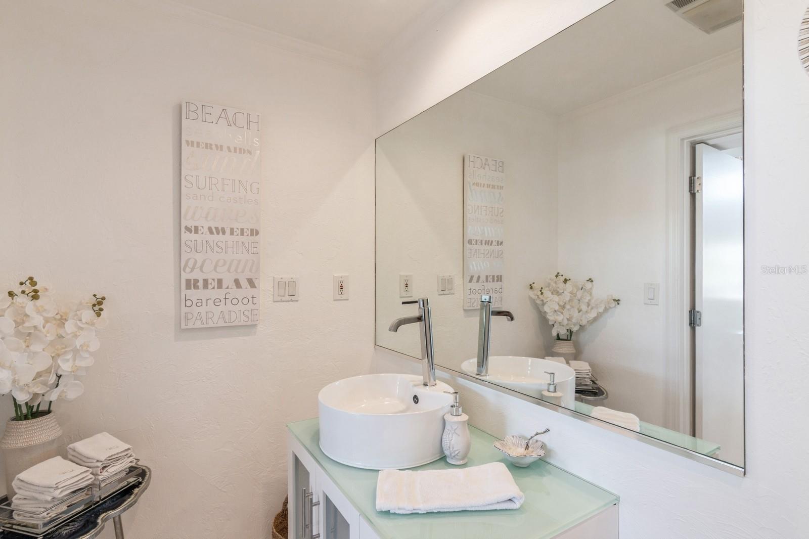 SIESTA ISLES - Residential